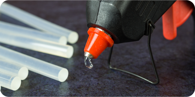 Hot melt adhesive